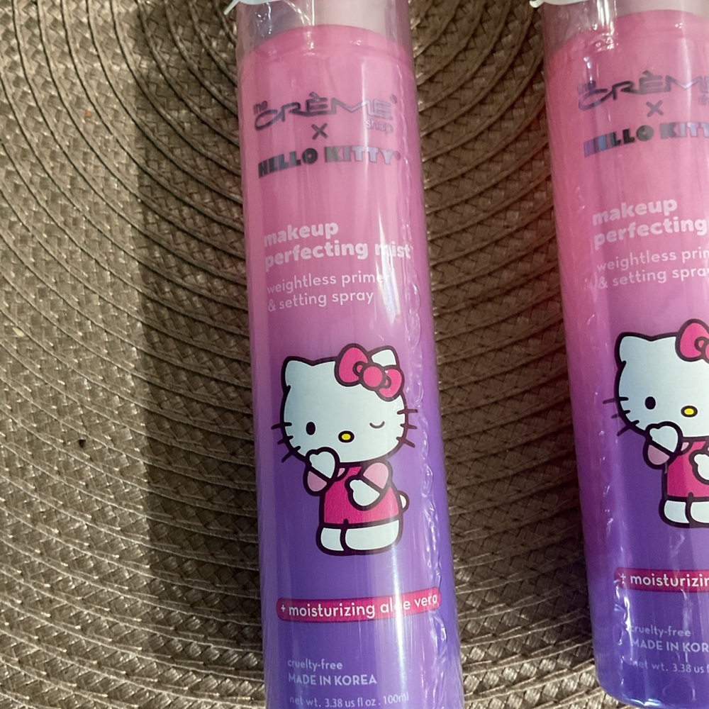 THE CRÈME SHOP X Hello Kitty(Purple) Makeup Perfecting Mist - Picture 3 of 5